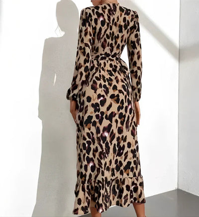 Leopardia | V-neck leopard print dress